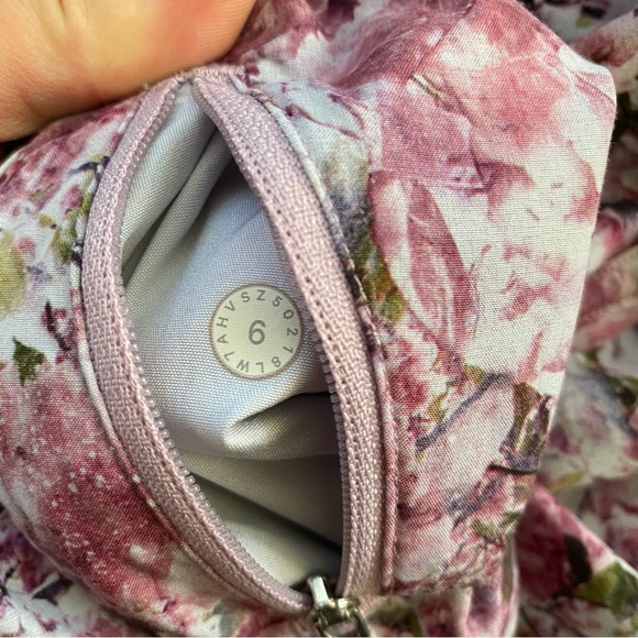🌸LULULEMON TRACKER SHORT V 4”-BLOSSOM SPRITZ MULTI🌸 - Picture 11 of 11